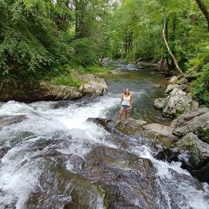 Meet your Posher, Courtney